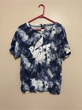 Target Tie-Dye Short Sleeve Tee in Navy and White with Dove Graphic